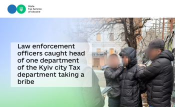 Law enforcement officers caught head of one department of the Kyiv city Tax department taking a bribe