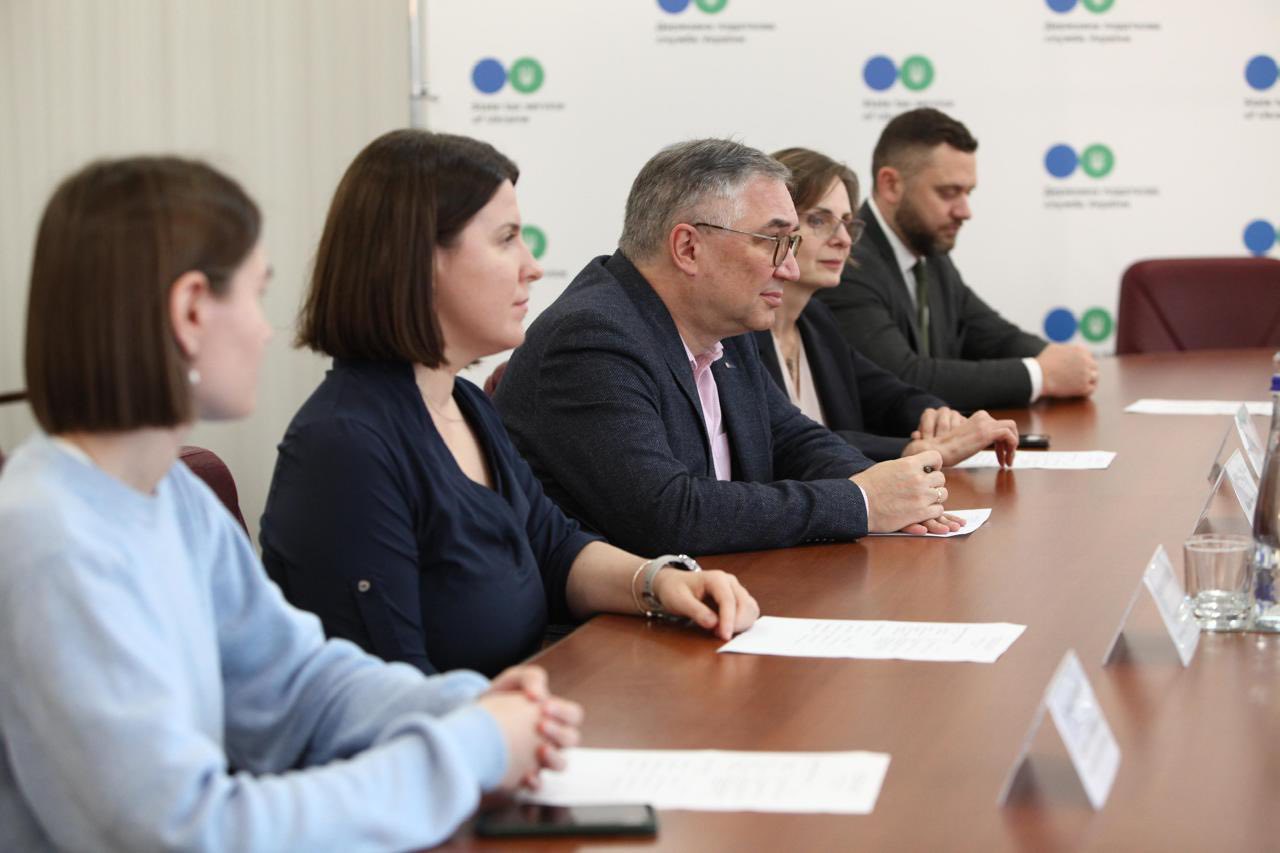 ДПС та Рада бізнес-омбудсмена співпрацюватимуть над удосконаленням інструментів вирішення податкових спорів, зокрема медіації. Фото № 4/3