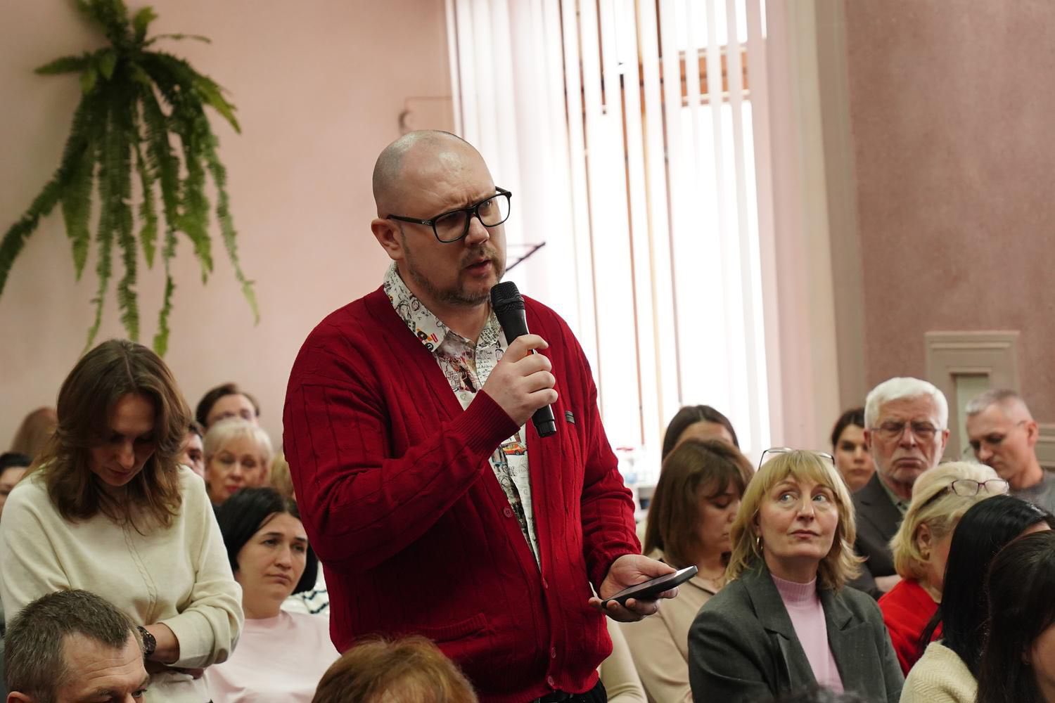 Команда ДПС та бізнес Черкащини обговорили дроблення бізнесу, ПДВ та ризикові операції. Фото № 8/7