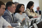 Податкові надходження, цифровізація та податкова медіація: ключові теми зустрічі Лесі Карнаух та бізнес-спільноти. Фото № 24/23