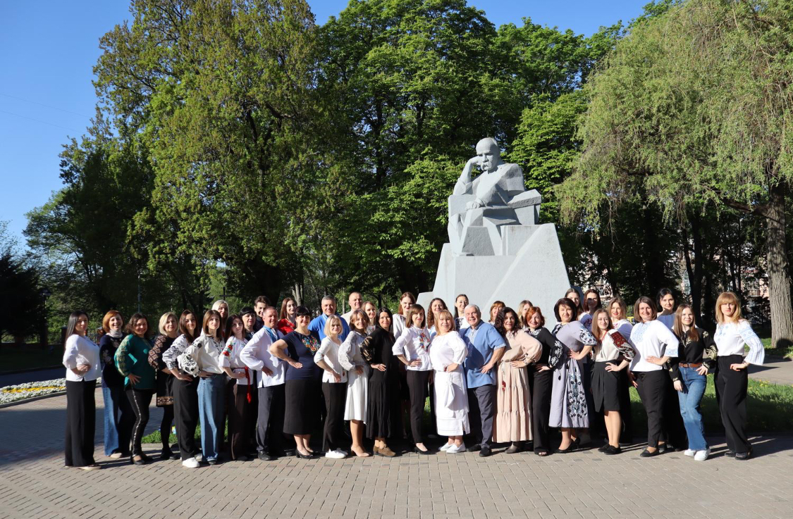 Vyshyvanka as a symbol of unity: State Tax Service joined the holiday. Фото № 18/17