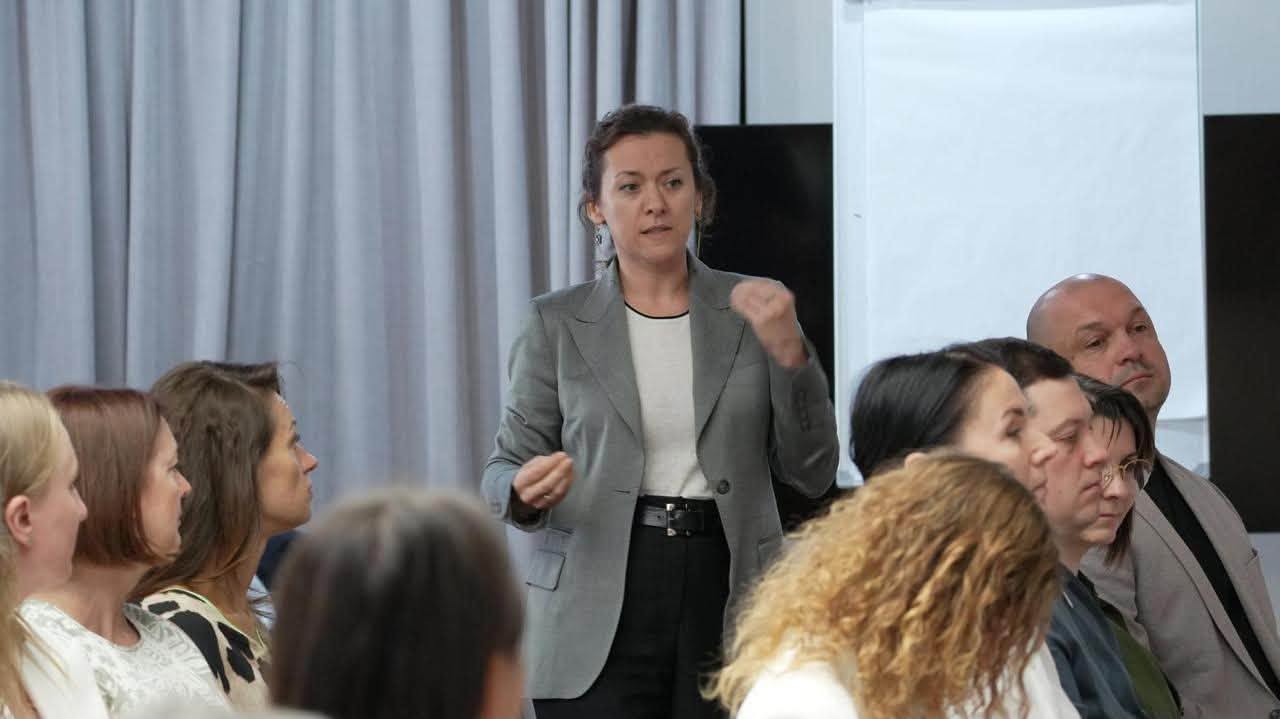 Dialogue with business: acting Head of the State Tax Service Lesya Karnaukh discussed with entrepreneurs SAF-T UA, risk-based approach to audits and improvement of the Monitoring system of risk assessment criteria. Фото № 5/4