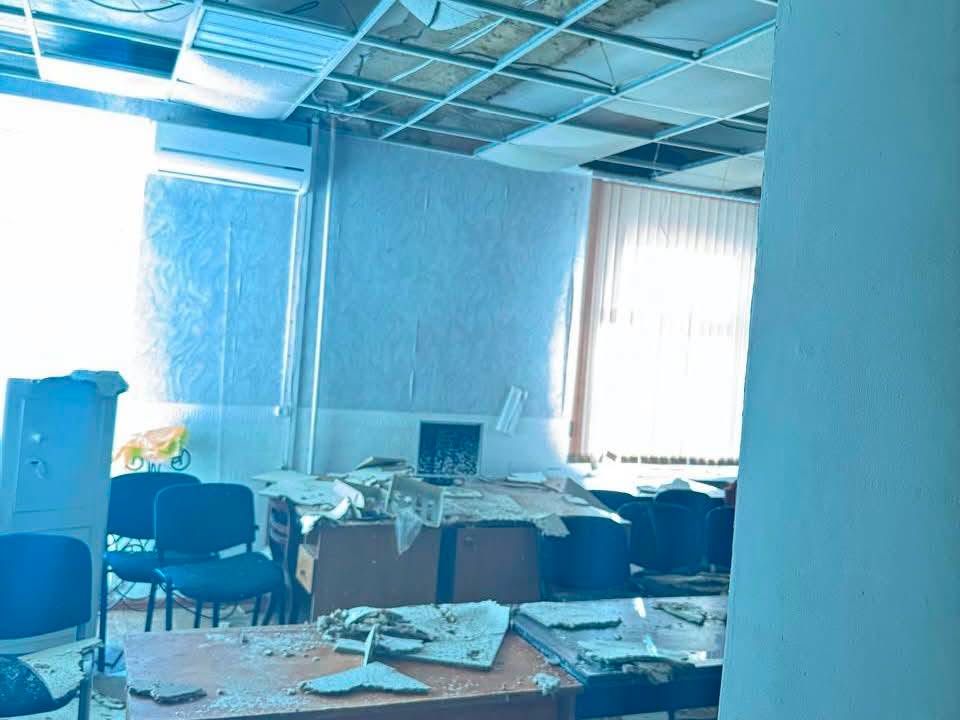 Building of Main Directorate of the State Tax Service in Kherson region was damaged due to the enemy attack. Фото № 6/5