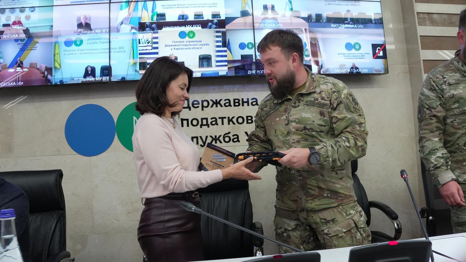 Представники 3-го армійського корпусу ЗСУ подякували ДПС за підтримку українських військових. Фото № 5/4