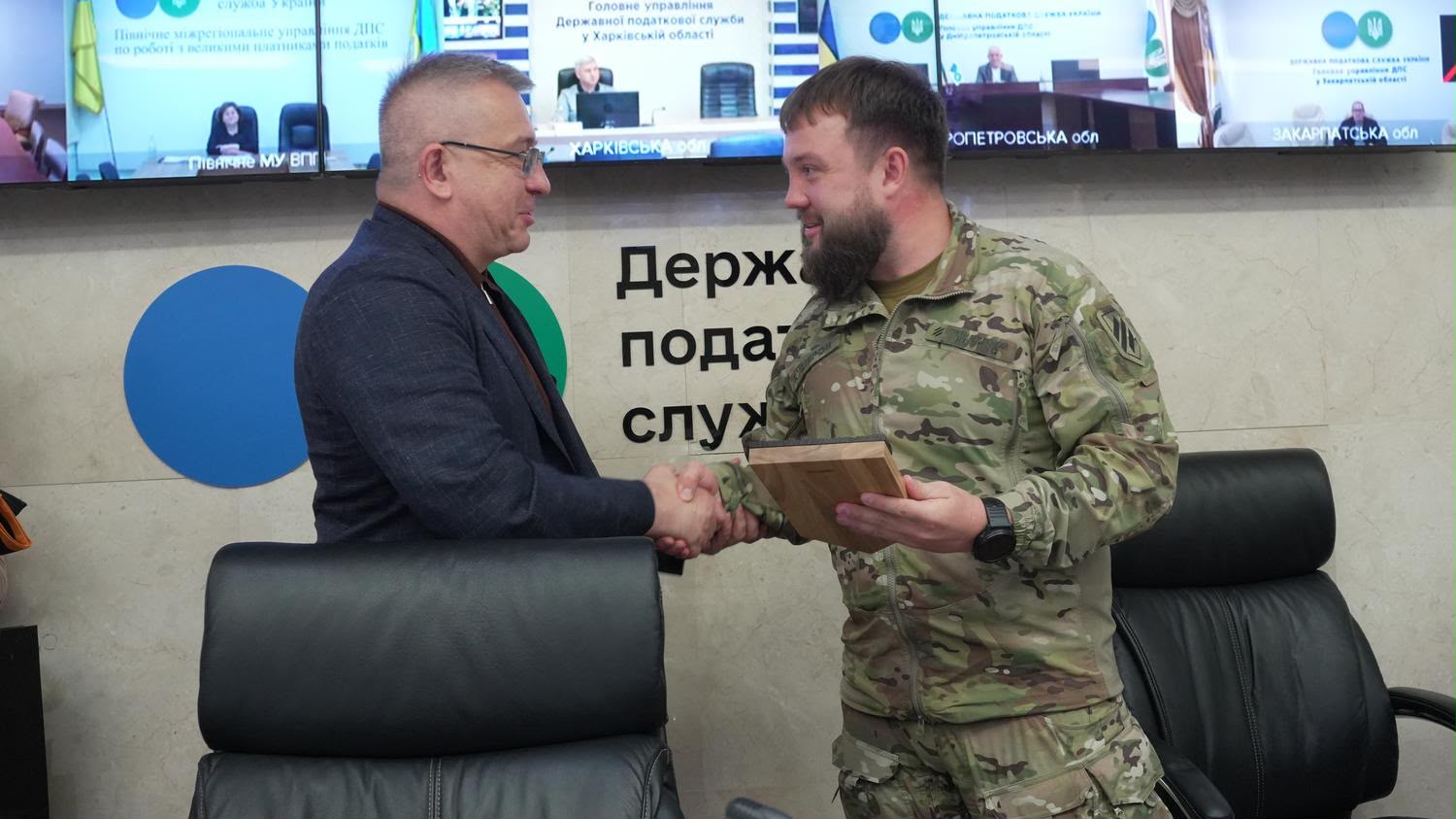Представники 3-го армійського корпусу ЗСУ подякували ДПС за підтримку українських військових. Фото № 9/8